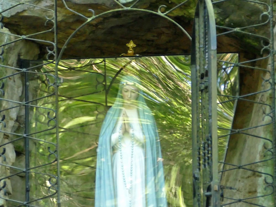 Maiandacht mit Krönung der Fatima-Madonna (Foto: Karl-Franz Thiede)